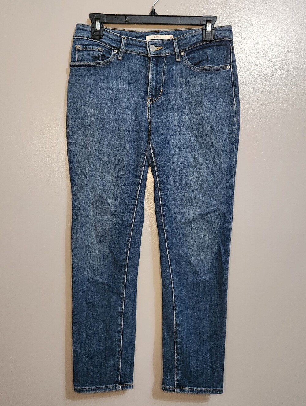 Levis Women's 712 Slim Jeans Size 29